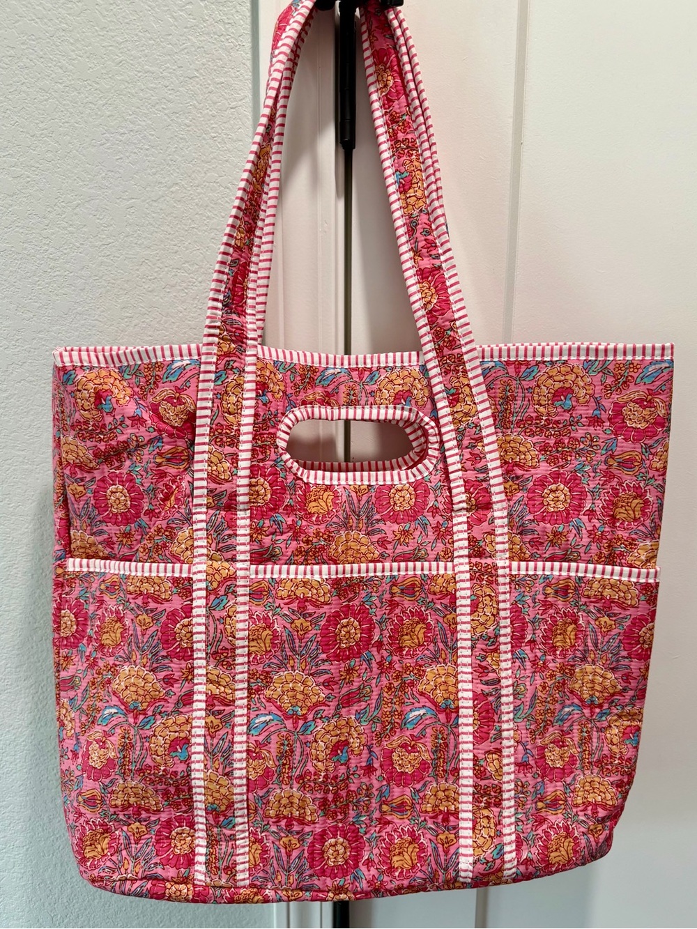 Avery Pink Floral Quilted Travel Tote Carry-All Boutique Lined Pockets Bag